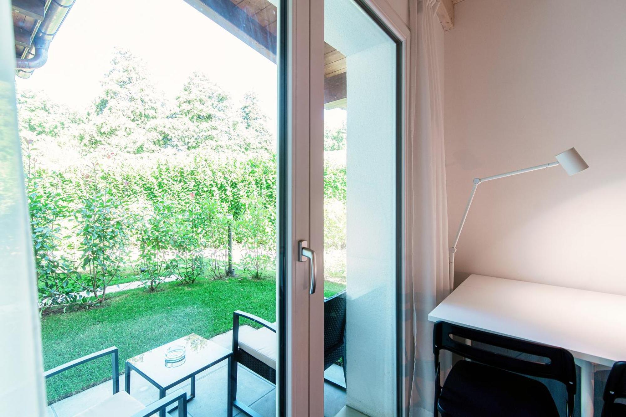 Le Betulle Studios By Quokka 360 - Studio Apartments By The Origlio Lake Exterior photo